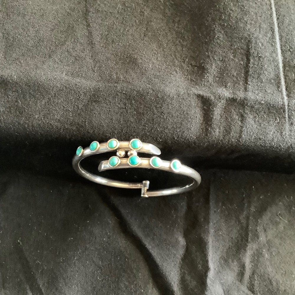 Sterling silver turquoise clamper bracelet